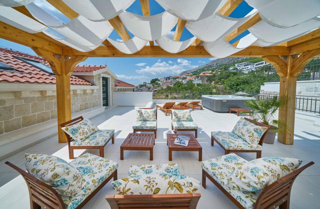 Luxury Residence Mladenka Єсенице Екстер'єр фото