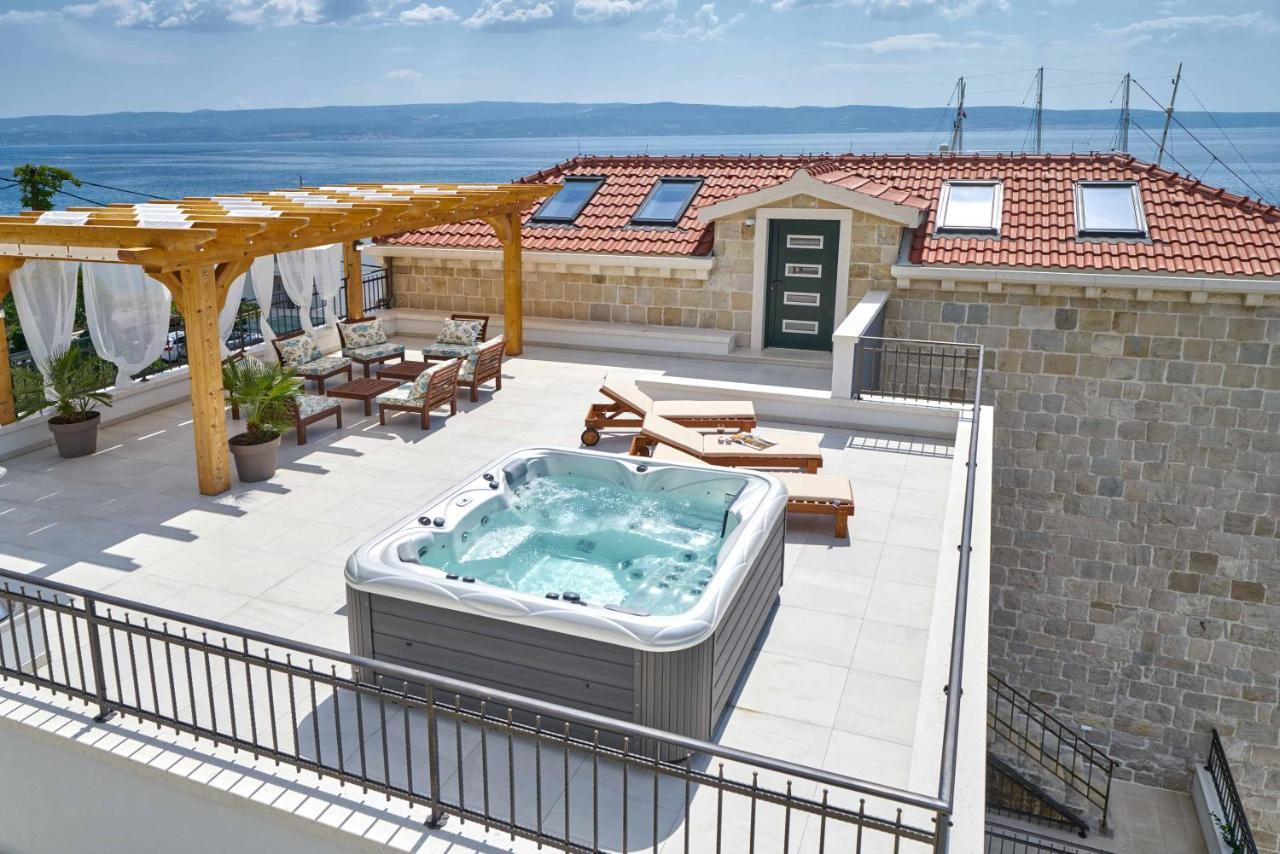 Luxury Residence Mladenka Єсенице Екстер'єр фото