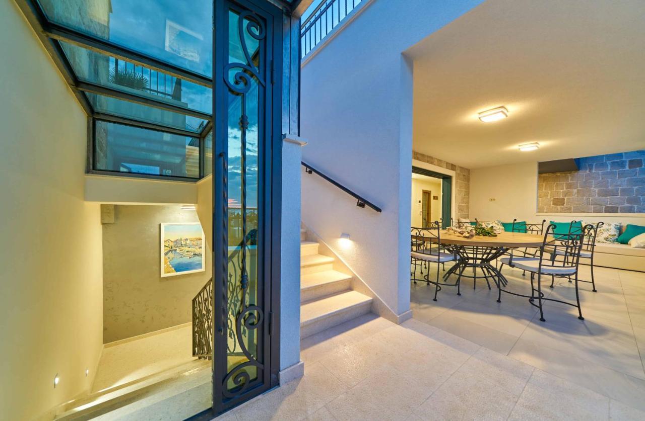 Luxury Residence Mladenka Єсенице Екстер'єр фото