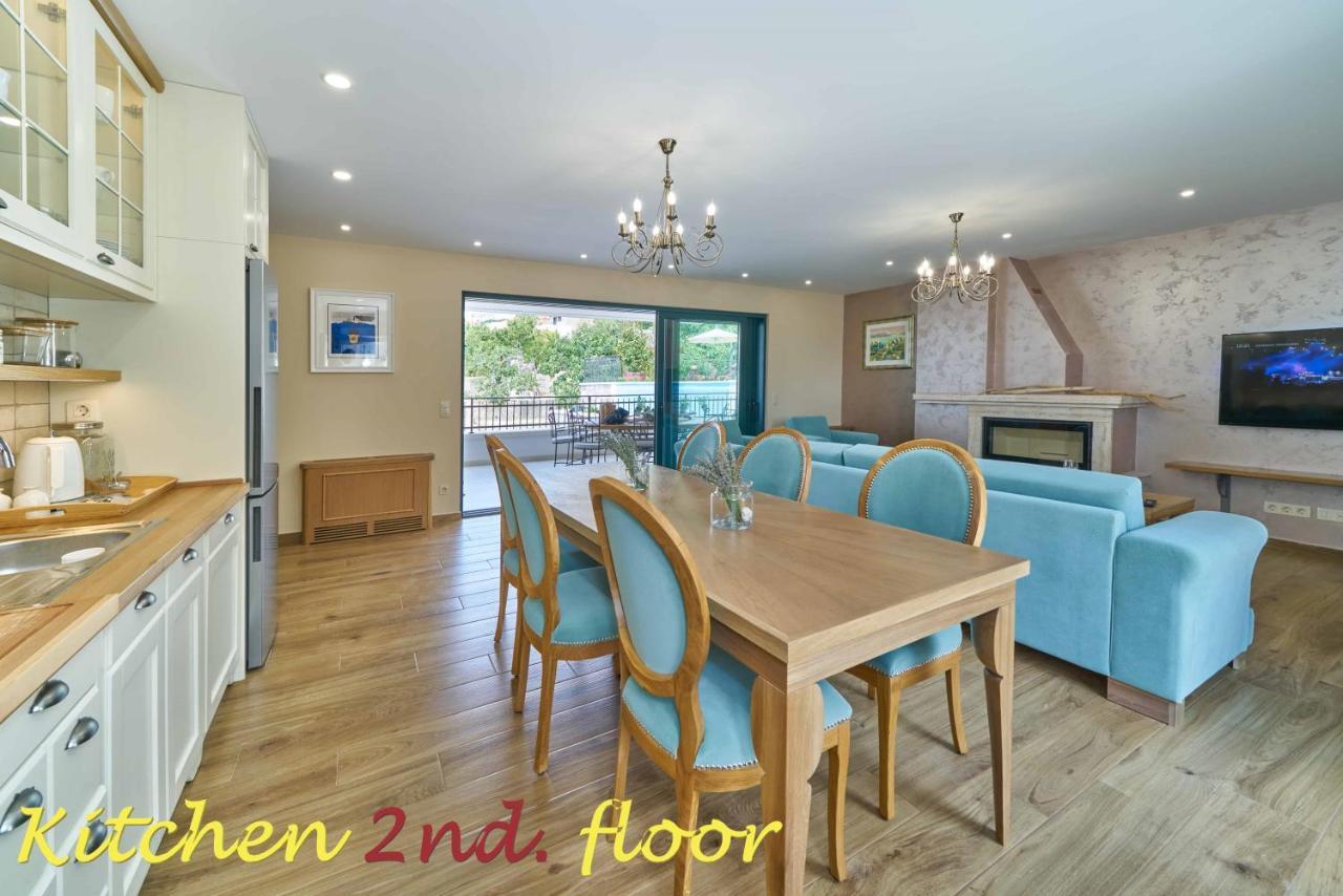 Luxury Residence Mladenka Єсенице Екстер'єр фото